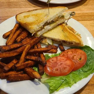 Smoked Gouda Apple Melt