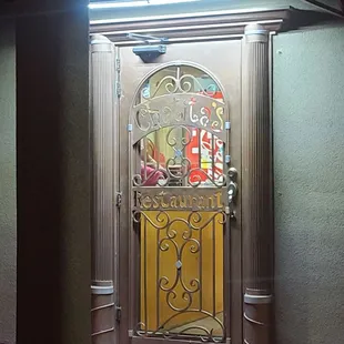 the entrance to the restaurant