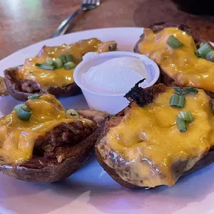 Pulled pork potato skins