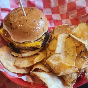 Meatloaf Sandwich with Chips side.