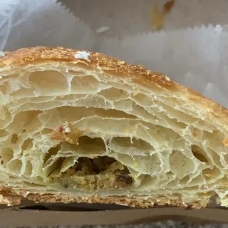 Pistachio Croissant