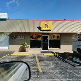 a view of the outside of the restaurant