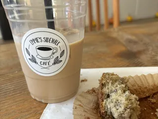 Emmie's Sidewalk Cafe