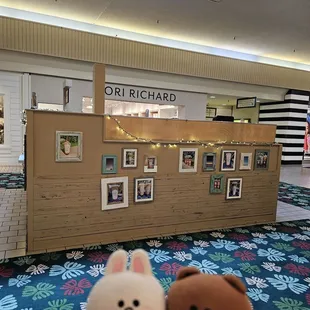 The side of the kiosk