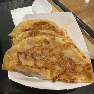 Fried kimchi mandu