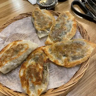 Galbi Mandu