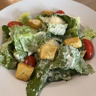 Caesar salad with tomato