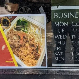 August 2022: the lunch special is Pad Thai and their posted hours are Tuesday through Sunday, 11:30 am - 9:00 pm.