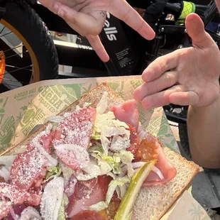 I want more meat on my sub!