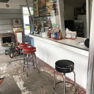 counter-seating was my choice ...