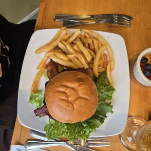 Bacon &amp; Bleu burger