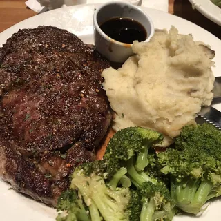 Fresh Steamed Broccoli