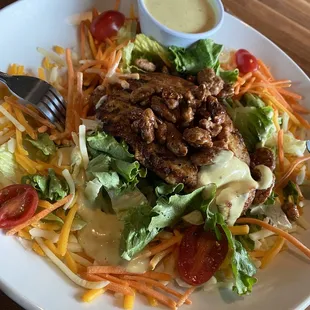 Grilled Chicken Pecan Salad