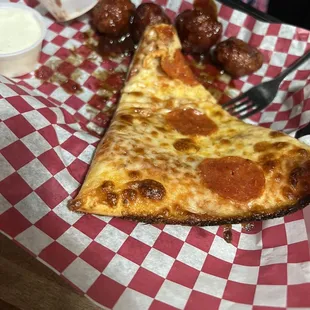 Pizza bbq wings