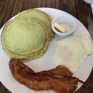 Matcha pancakes