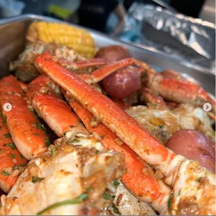 Our must-try Seafood Crableg Boil during our Sunday Bottomless Brunch. Every Sunday 11am - 4pm