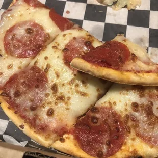 Pepperoni pizza