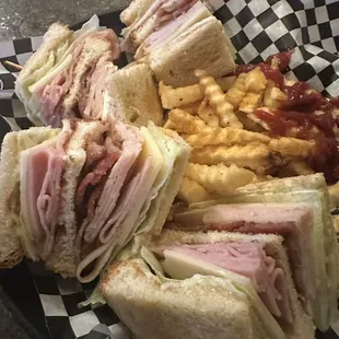 Ham/Turkey Club