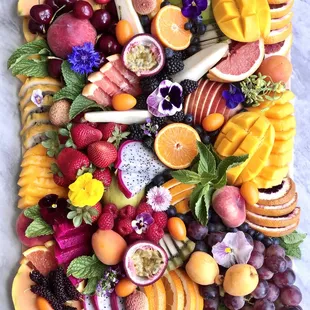 Medium 18x14" Fruit Board