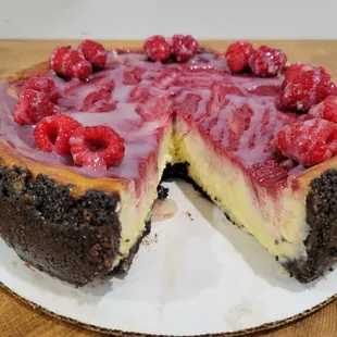 White Chocolate Raspberry Cheesecakee