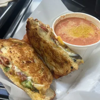 Tomato Basil Bisque Soup