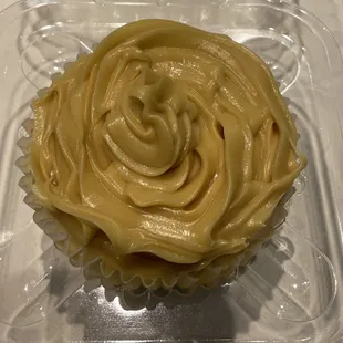 Salted Caramel Cheesecake cupcake