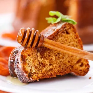 HONEY CAKE