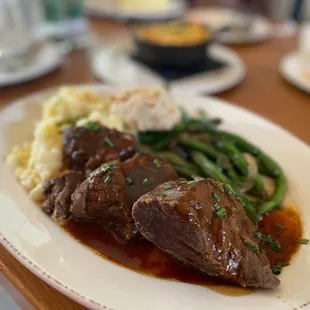 Braised short ribs