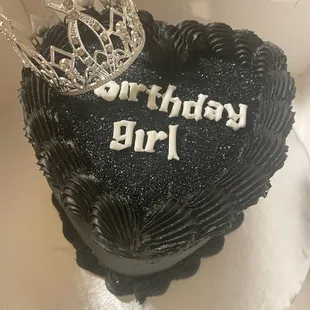 6 inch custom vintage heart cake