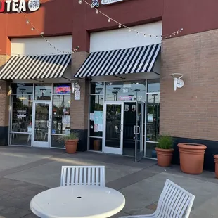 Front entrance and out door dining room