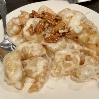 C18. / Honey Walnut Chicken