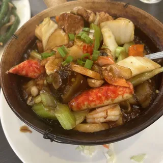 CS2. Seafood and Tofu Pot Combo