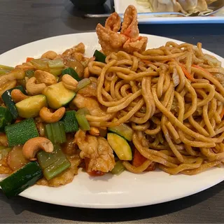 L1. Cashew Chicken Lunch Special