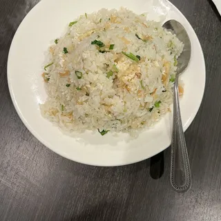 R8. Dried Scallops Egg White Fried Rice