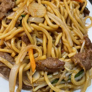 CM3. /Beef Chow Mein