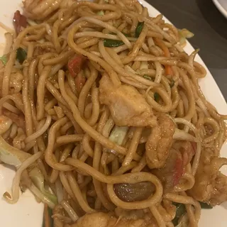 CM6. / House Special Chow Mein