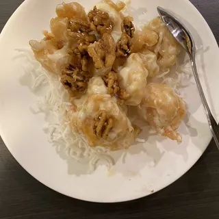 SF16. / Honey Walnut Shrimp