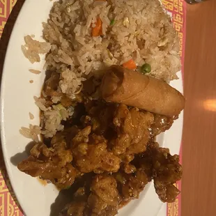 I came here and got the 3. Orange Chicken Dinner Combo and the Hot and Sour Soup.