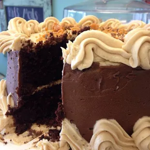 Butterfinger Cake