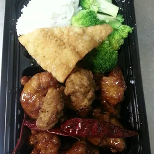 Orange chicken w/steam rice and broccoli