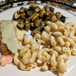 Lemon Pepper Salmon w/ Hollandaise Sauce, Mac &amp; Cheese, &amp; Roasted Squash