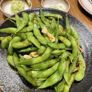 Spicy Garlic Edamame