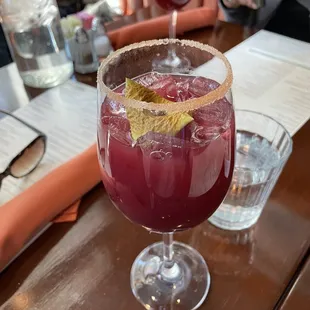 Apple cinnamon sangria