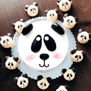 Panda Macarons and cake