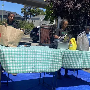 I caught them just as they were setting up. Talk about fresh, FRESH!