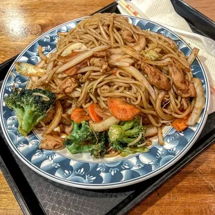 Chicken lo mein