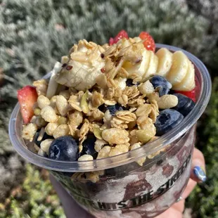 Fresh Açaí bowl
