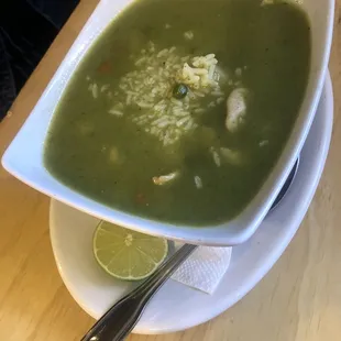 Aguadito de pollo wow está delicioso