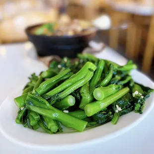 清炒菜遠 Stir-Fried Tender Green (Yu Choy) | $11