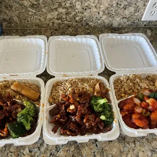 Tangerine crispy beef and sweet &amp; sour shrimp lunch specials. Comes with soup. Delicious and good size portions!